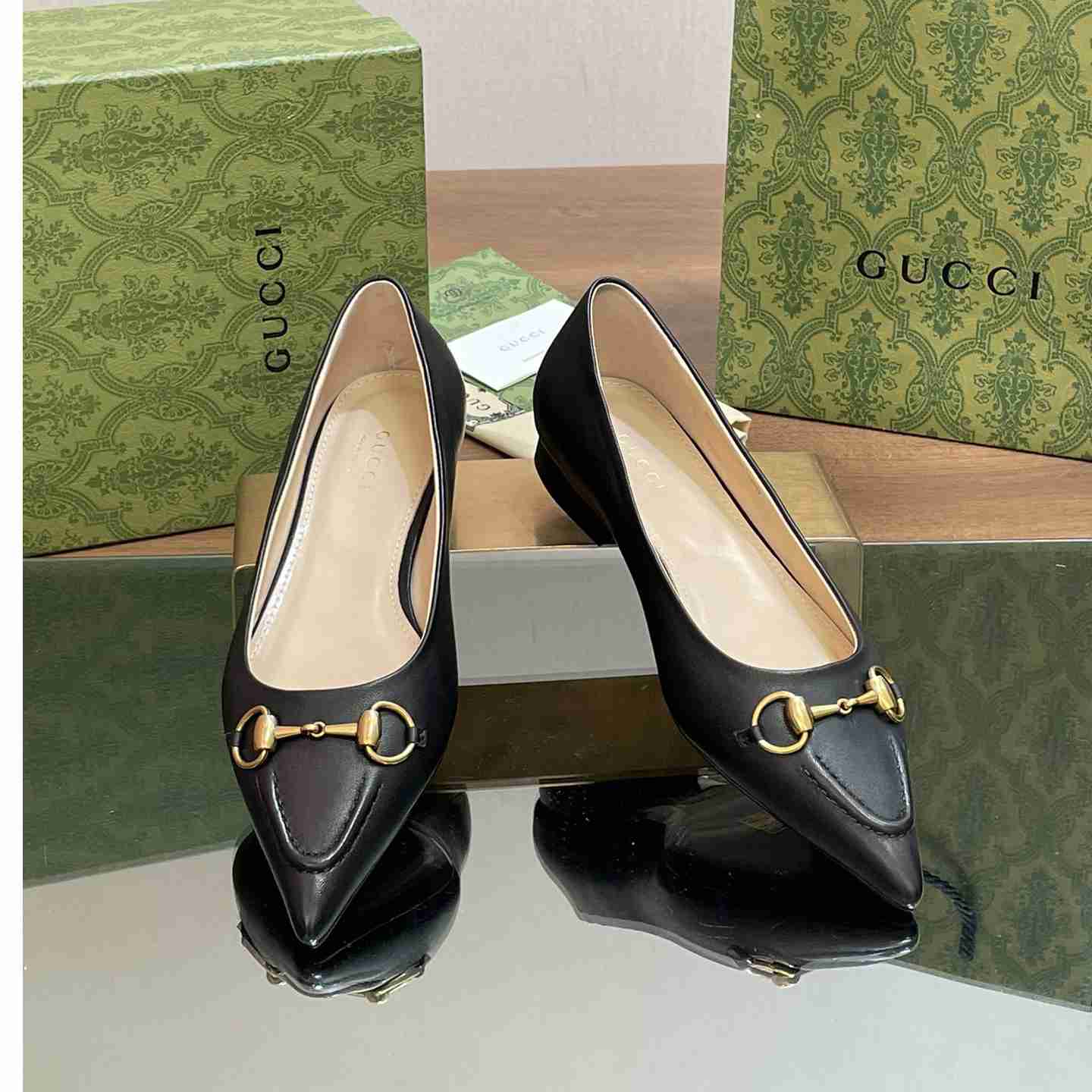 Gucci Women's Ballet Flat With Horsebit - DopestKickz