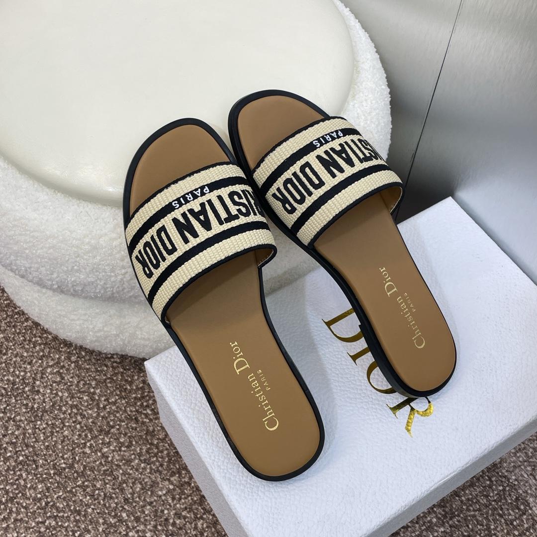 Dior Dway Slide - DopestKickz