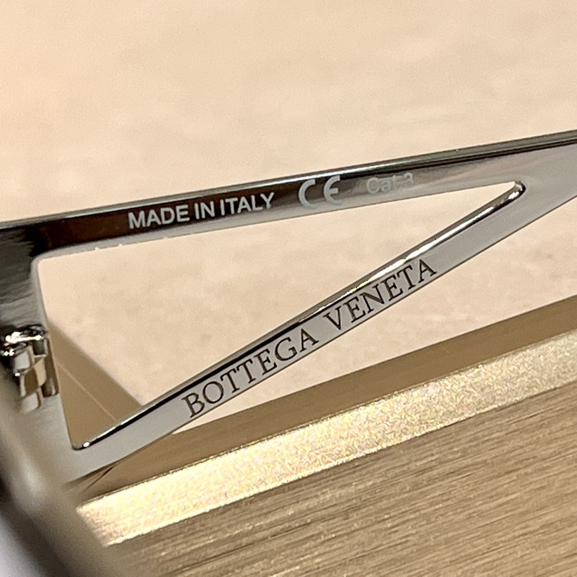 Bottega Veneta BV1065  Sunglasses    - DopestKickz