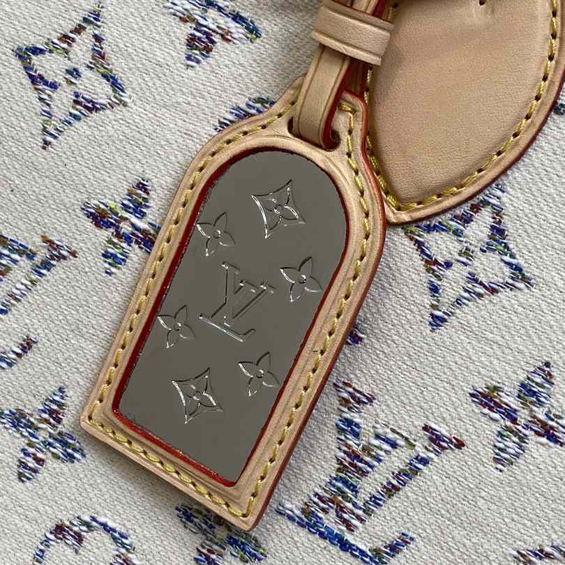 Louis Vuitton OnTheGo MM   M24708 - DopestKickz