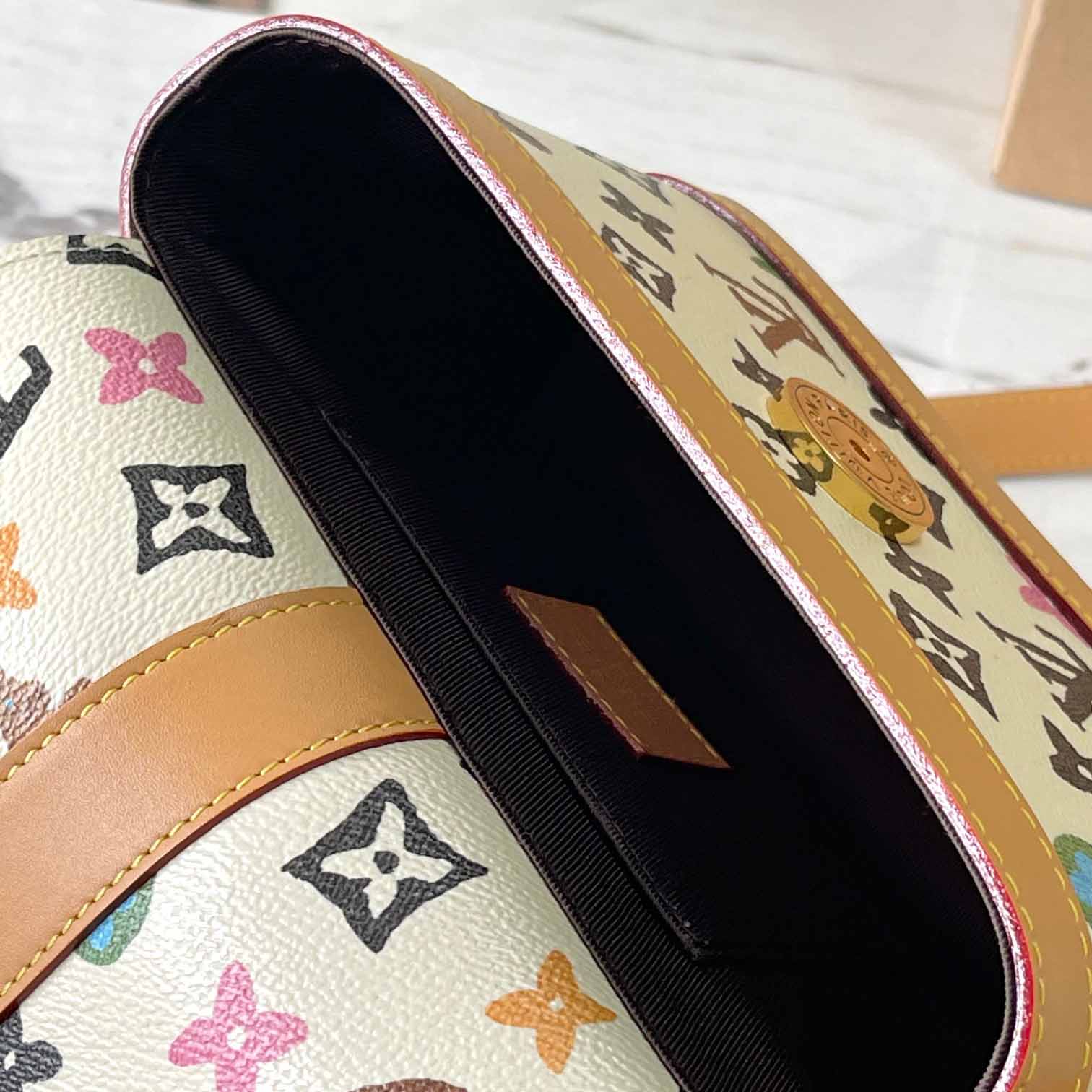 Louis Vuitton Envelope Wearable Wallet   M83346 - DopestKickz