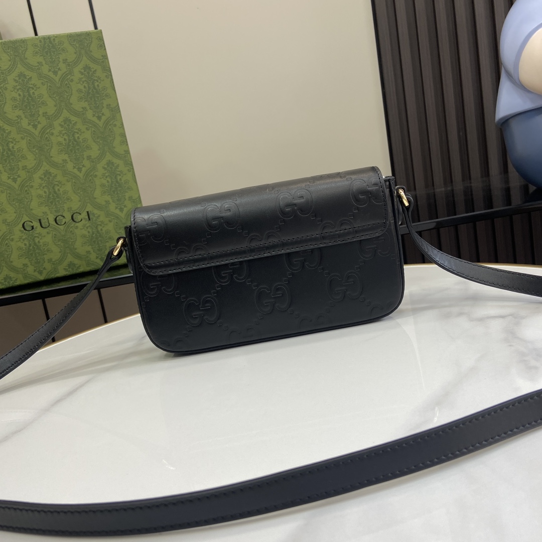 Gucci GG Super Mini Shoulder Bag - DopestKickz