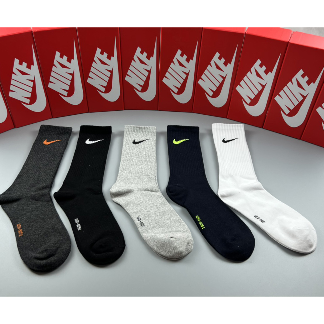 Nike Socks /Box - DopestKickz