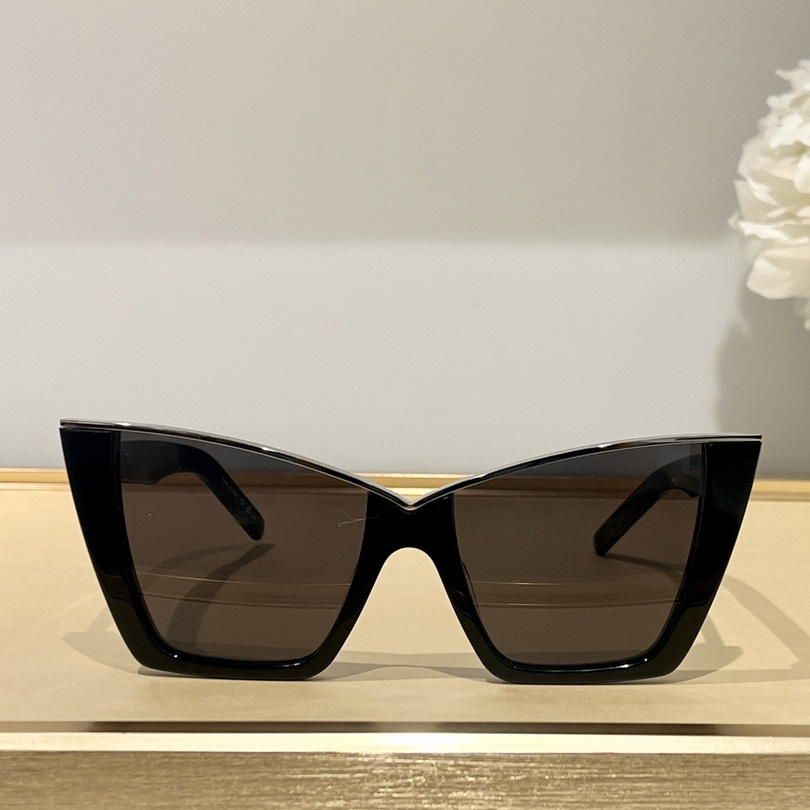 Saint Laurent SL570 Sunglasses - DopestKickz