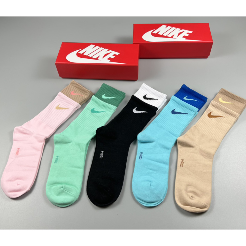 Nike Socks /Box - DopestKickz