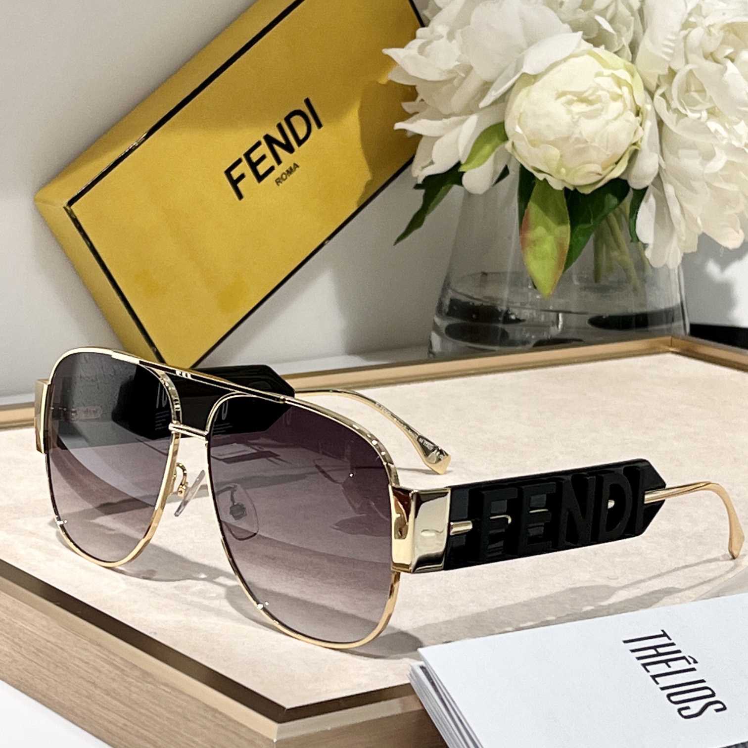 Fendi FE40111 Sunglasses - DopestKickz