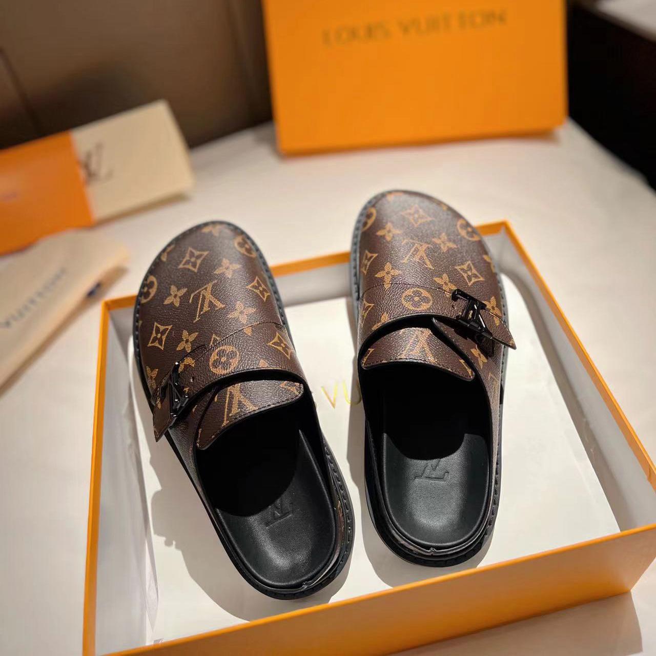 Louis Vuitton LV Easy Mule    1A8WIB - DopestKickz