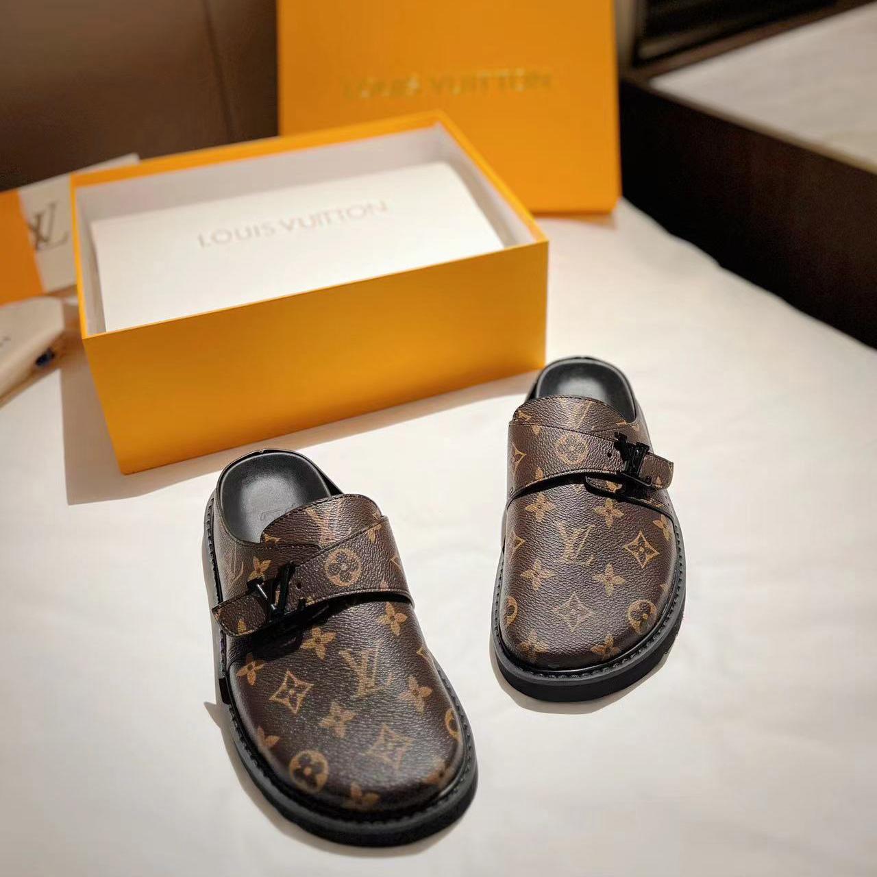 Louis Vuitton LV Easy Mule    1A8WIB - DopestKickz