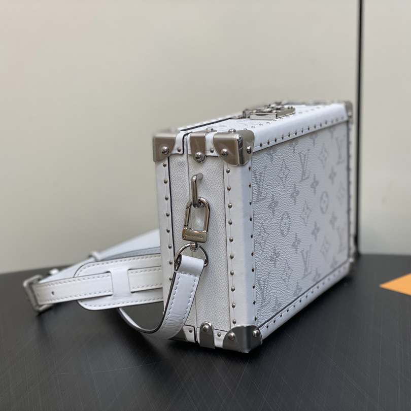 Louis Vuitton Clutch Box   M20251 - DopestKickz