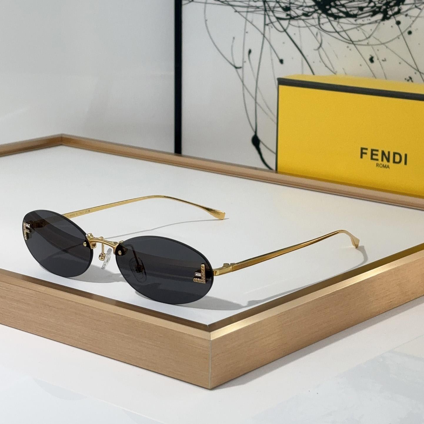 Fendi FE4075US Sunglasses - DopestKickz