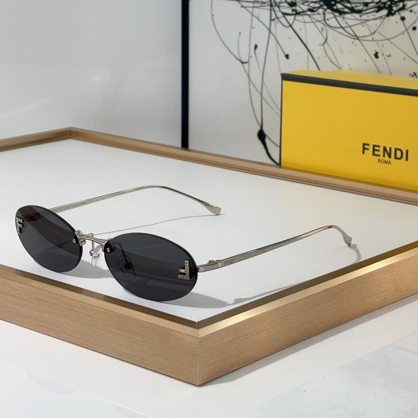 Fendi FE4075US Sunglasses - DopestKickz