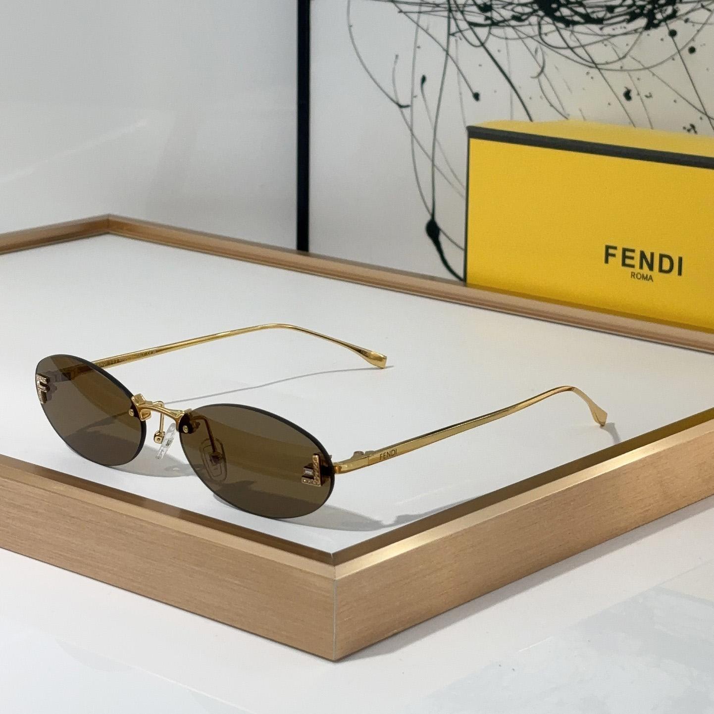 Fendi FE4075US Sunglasses - DopestKickz