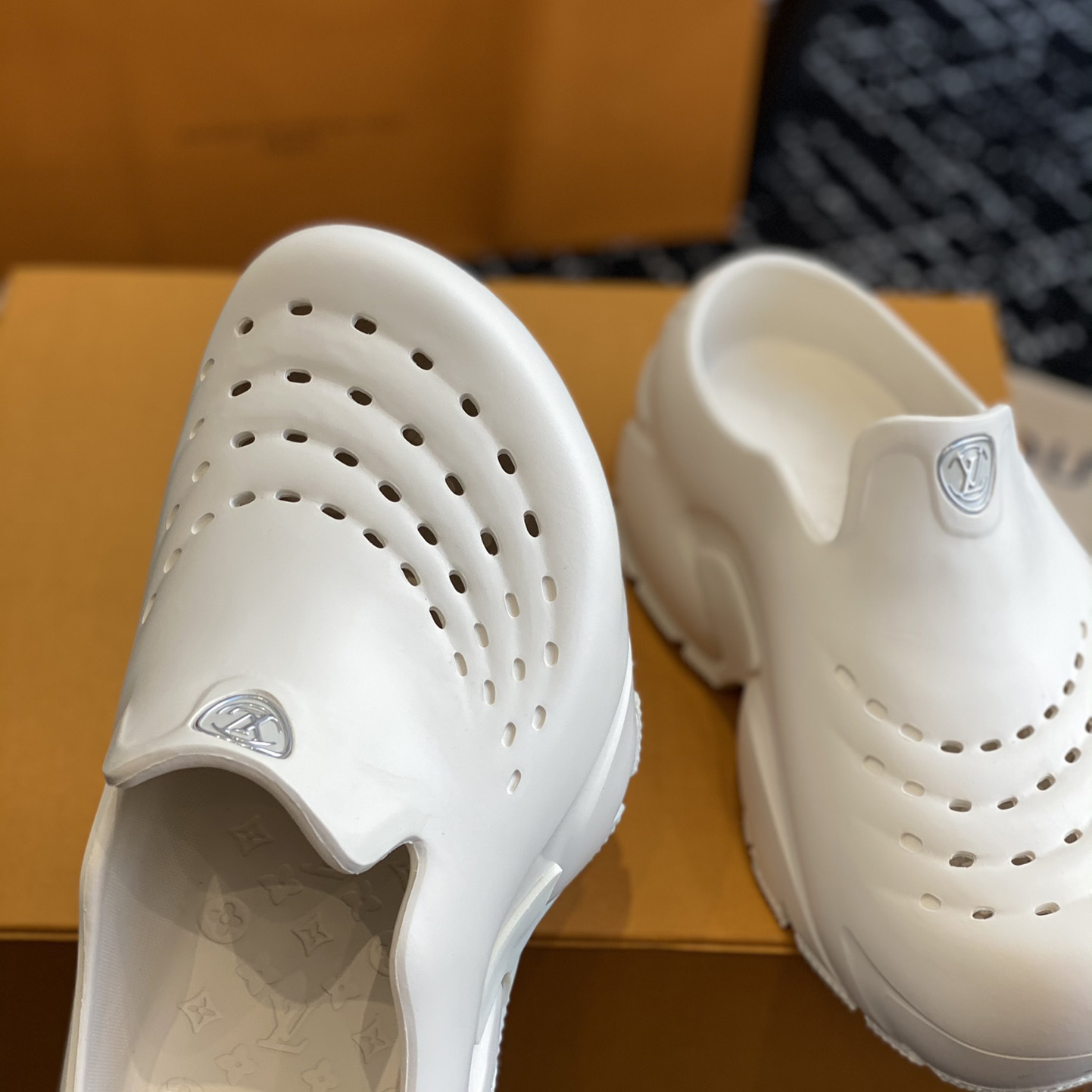 Louis Vuitton LV Shark Clog    - DopestKickz