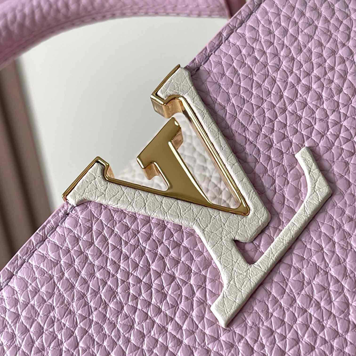 Louis Vuitton Capucines Mini  M23951 - DopestKickz