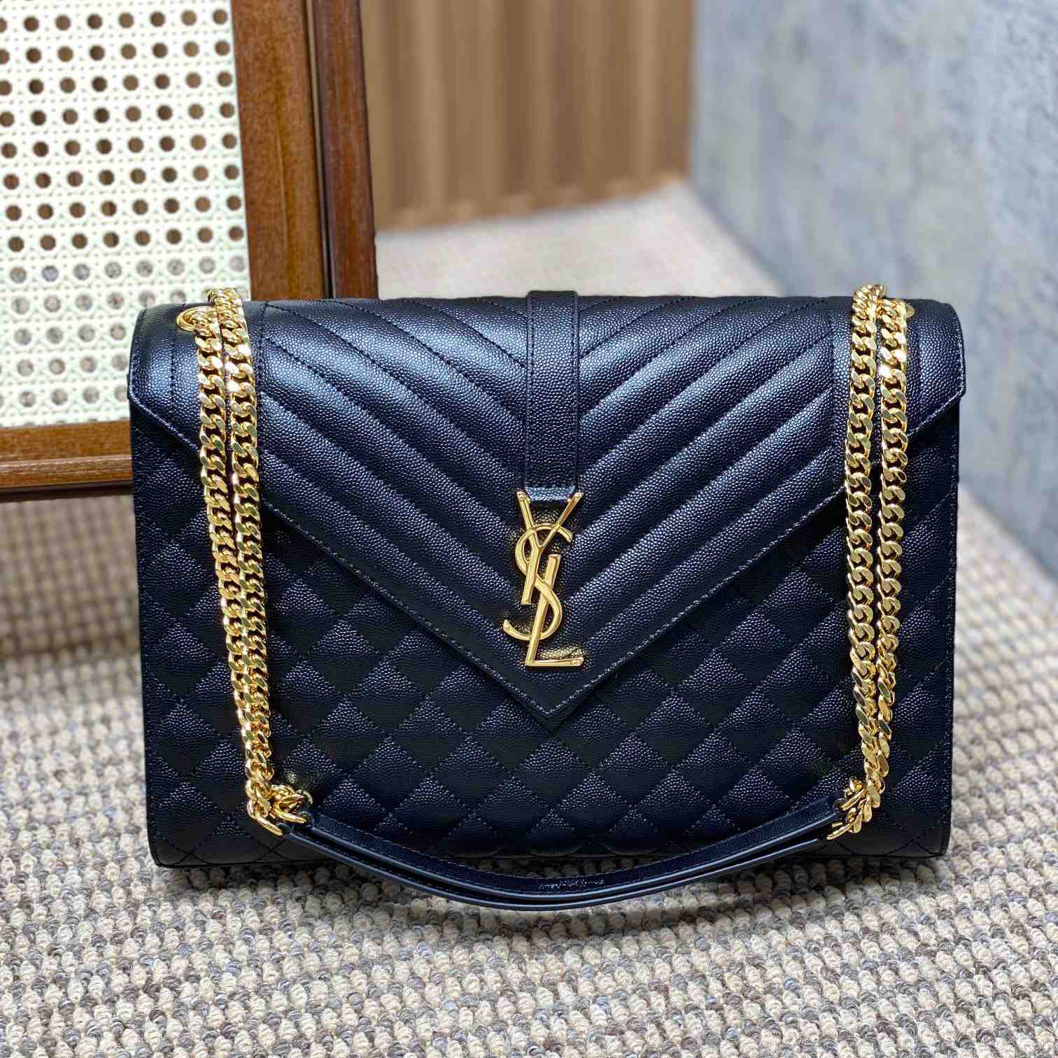 Saint Laurent Leather Shoulder Bag (31x21x7cm) - DopestKickz