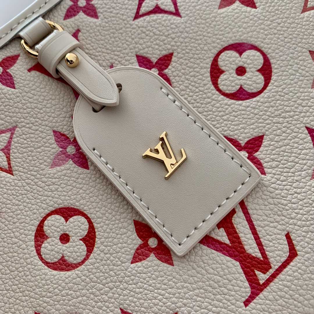 Louis Vuitton CarryAll PM   M24652 - DopestKickz