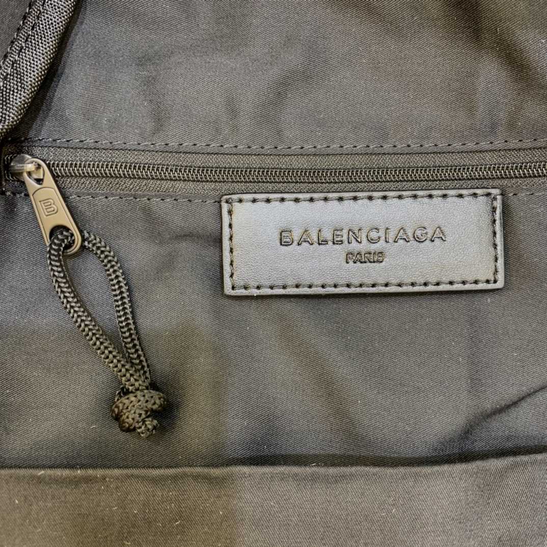 Balenciaga Backpack In Black （36-49-13cm） - DopestKickz