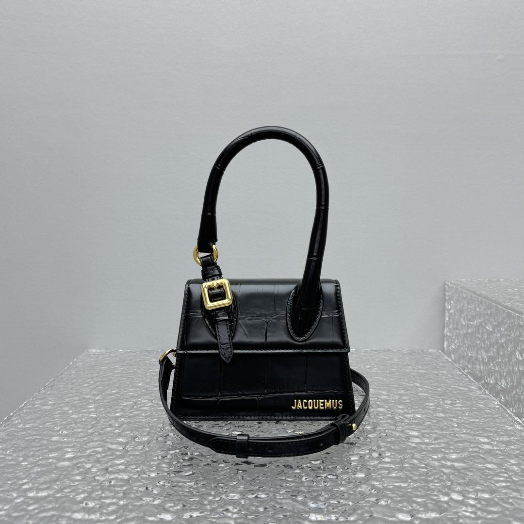 Jacquemus Le Chiquito Moyen Boucle - DopestKickz