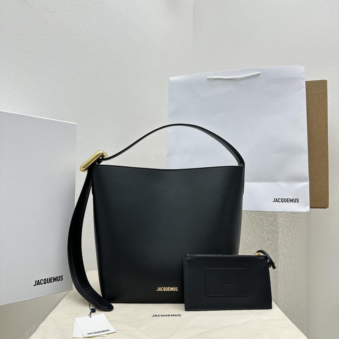 Jacquemus Le Regalo Leather Bucket Bag (30x33x14cm) - DopestKickz