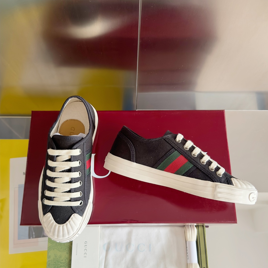 Gucci Sneaker With Web - DopestKickz