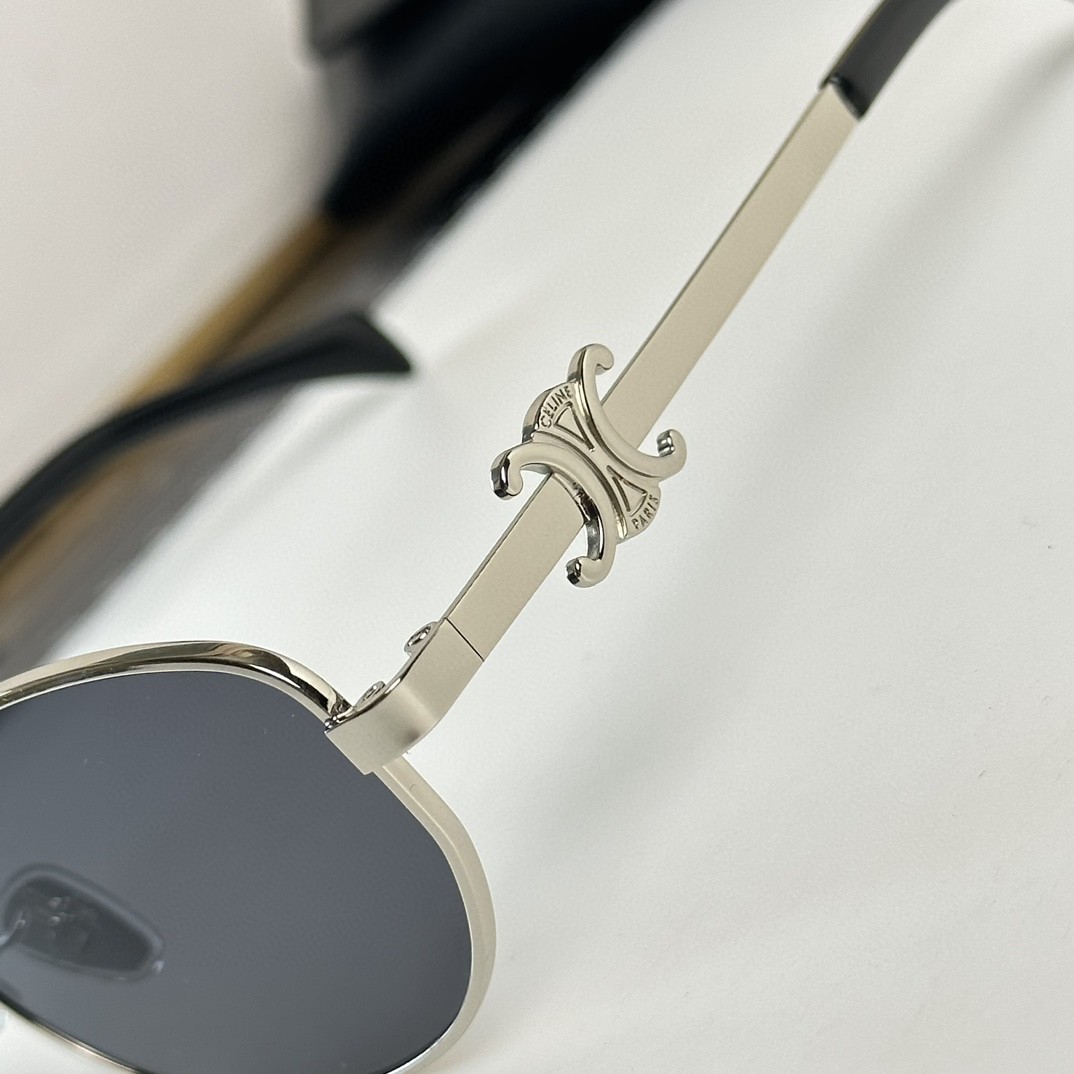 Celine CL40069U Sunglasses  - DopestKickz
