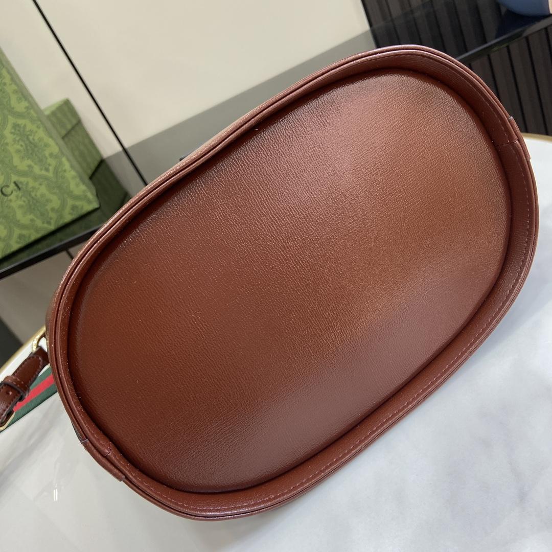 Gucci Medium Bucket Shoulder Bag - DopestKickz