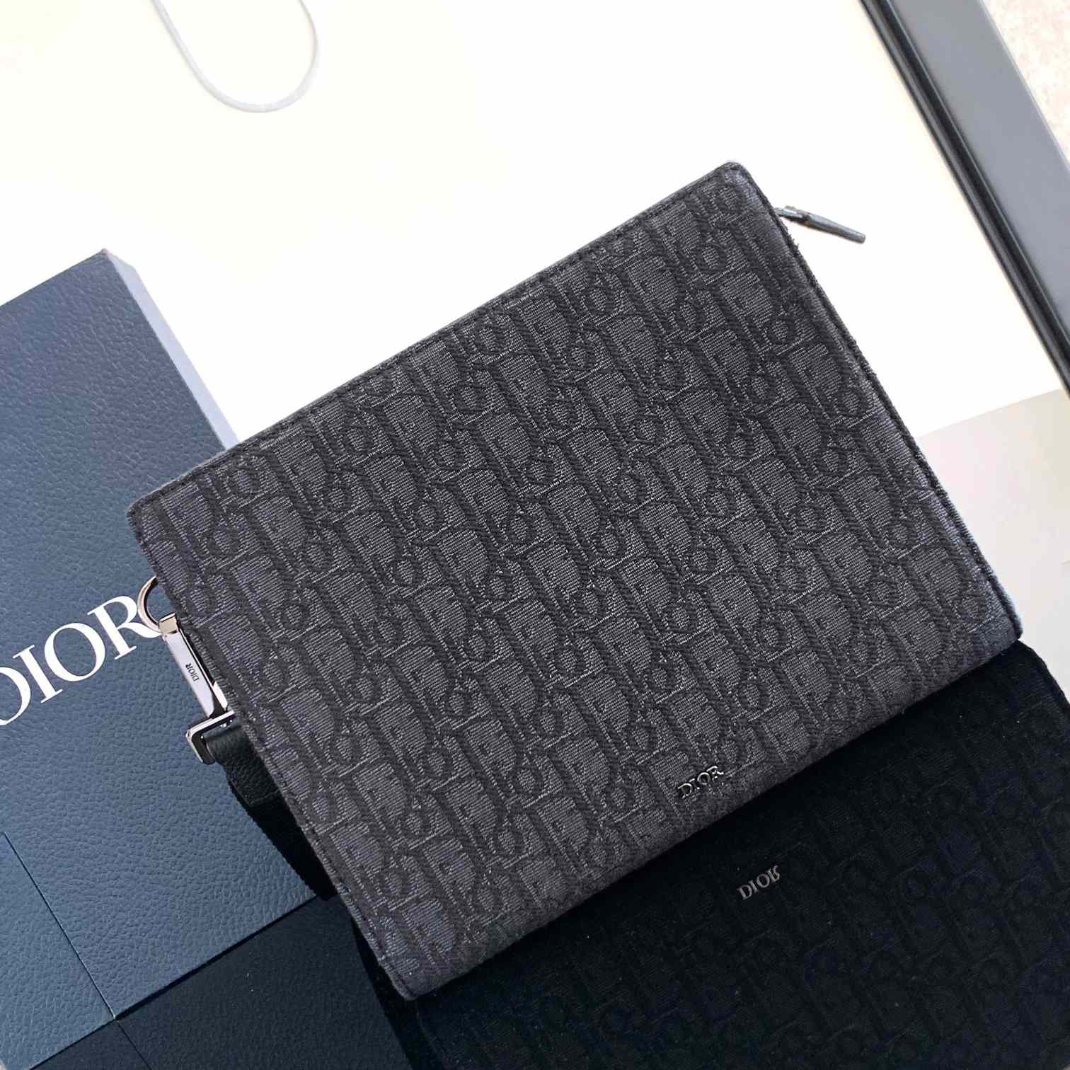 Dior A5 Triangle Pouch - DopestKickz