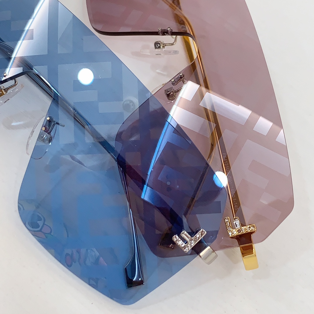 Fendi First Crystal Shield Sunglasses    FE4121US - DopestKickz