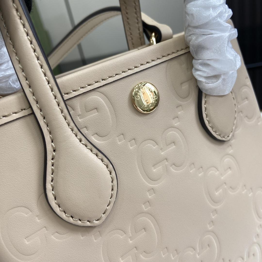 Gucci GG Super Mini Bag With Strap - DopestKickz