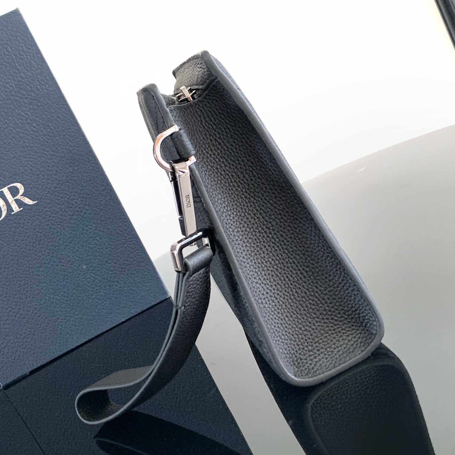 Dior A5 Triangle Pouch - DopestKickz