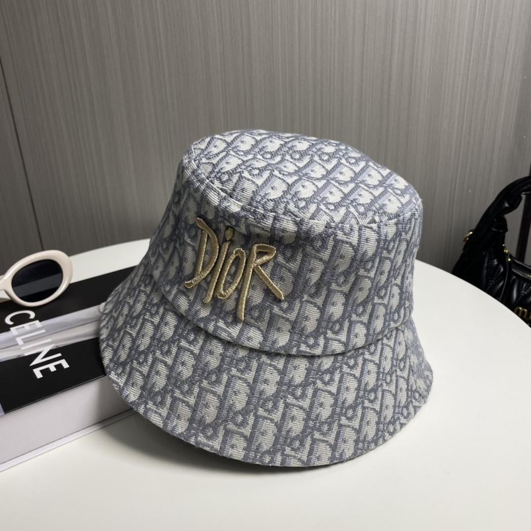 Dior Oblique Bucket Hat - DopestKickz