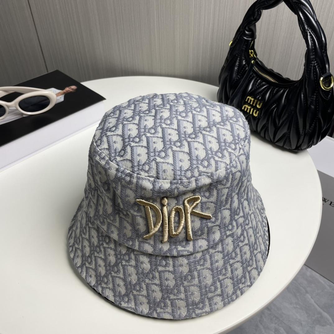 Dior Oblique Bucket Hat - DopestKickz