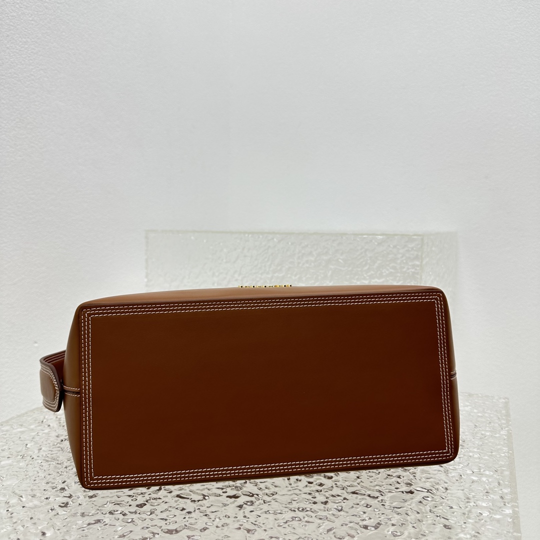 Jacquemus Le Regalo Leather Bucket Bag (30x33x14cm) - DopestKickz