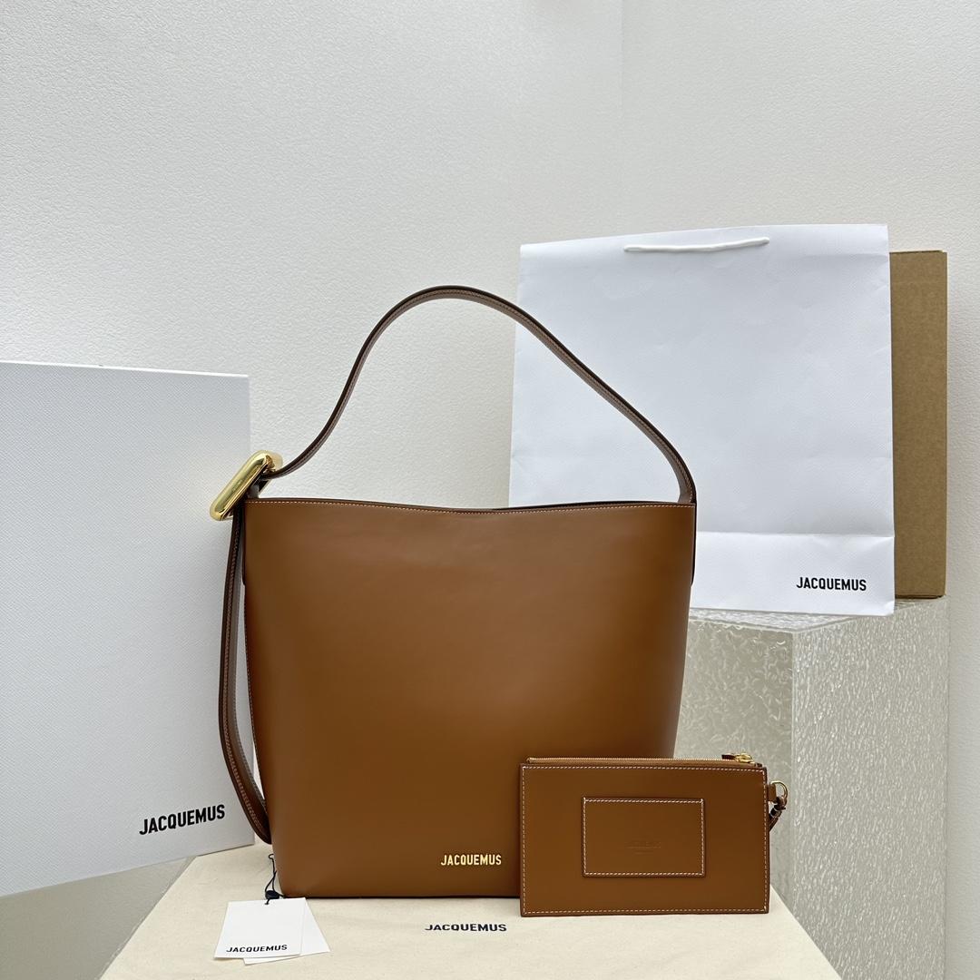 Jacquemus Le Regalo Leather Bucket Bag (30x33x14cm) - DopestKickz