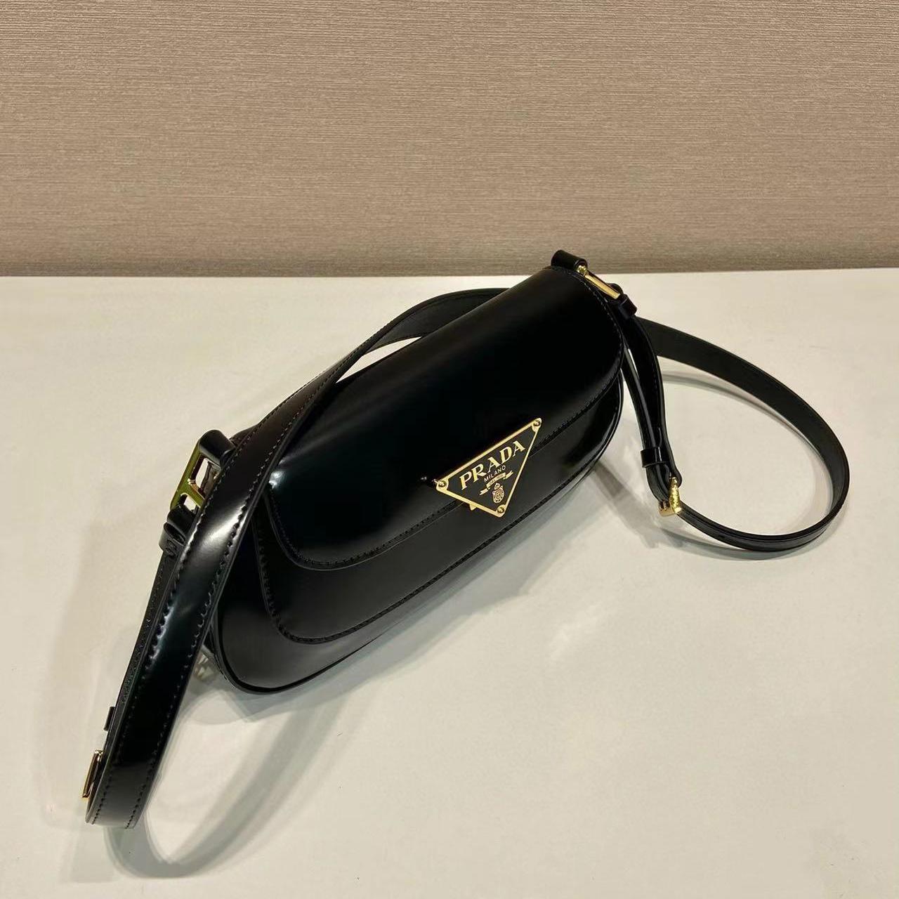 Prada Leather Shoulder Bag  （24x11x4cm） - DopestKickz