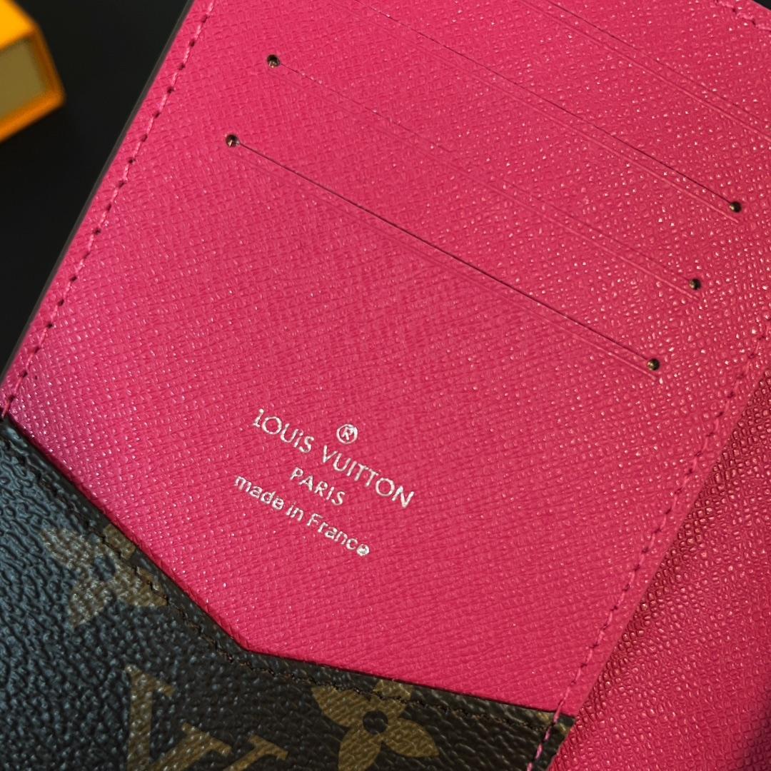 Louis Vuitton Passport Cover   M82866 - DopestKickz