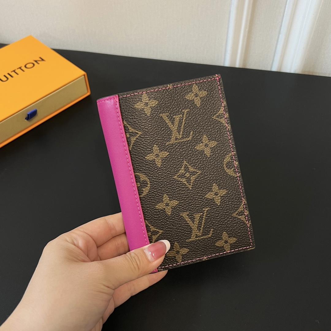 Louis Vuitton Passport Cover   M82866 - DopestKickz
