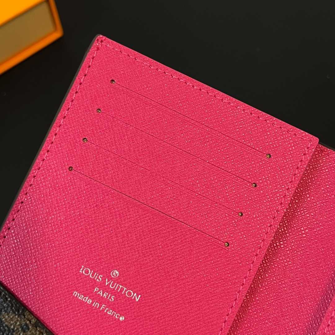 Louis Vuitton Passport Cover   M82866 - DopestKickz