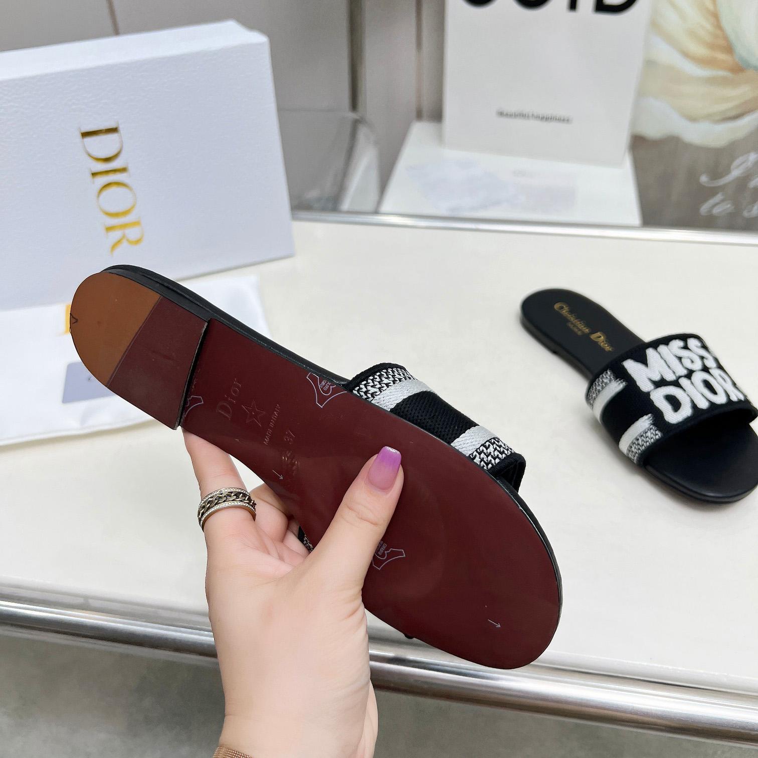 Dior Dway Slide - DopestKickz