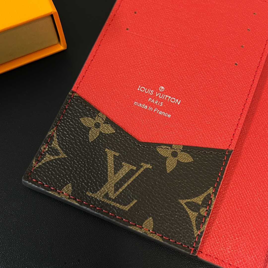 Louis Vuitton Passport Cover   M82862 - DopestKickz