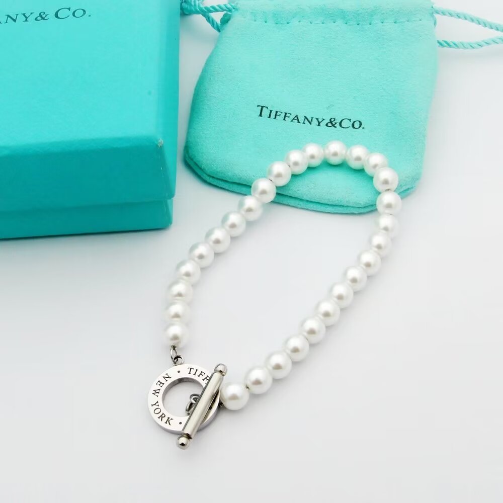 Tiffany & Co. Freshwater Pearl Toggle Bracelet - DopestKickz
