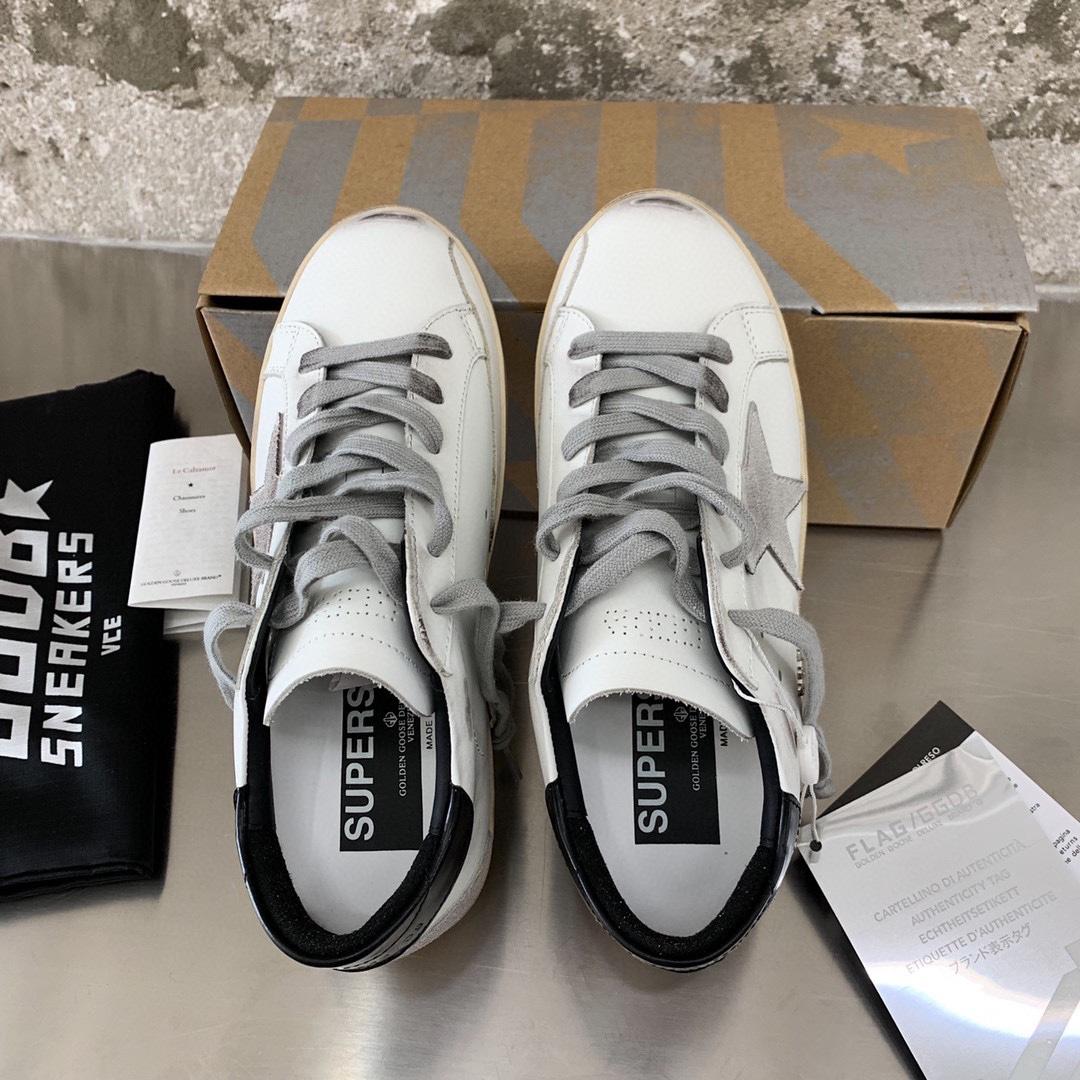 Golden Goose Sneakers - DopestKickz