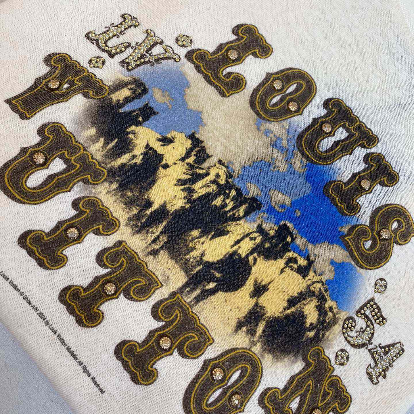 Louis Vuitton Graphic Cotton And Linen-Blend T-Shirt   1AFWUT - DopestKickz