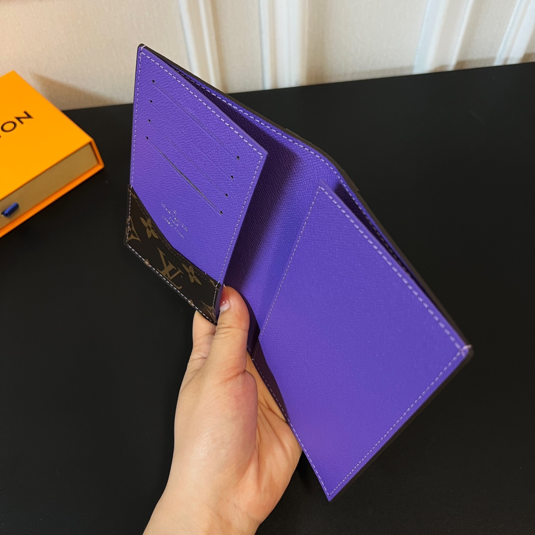 Louis Vuitton Passport Cover   M28268 - DopestKickz