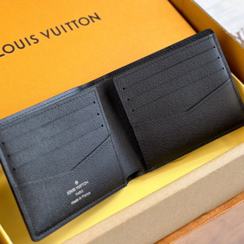 Louis Vuitton Marco Wallet  M62545 - DopestKickz