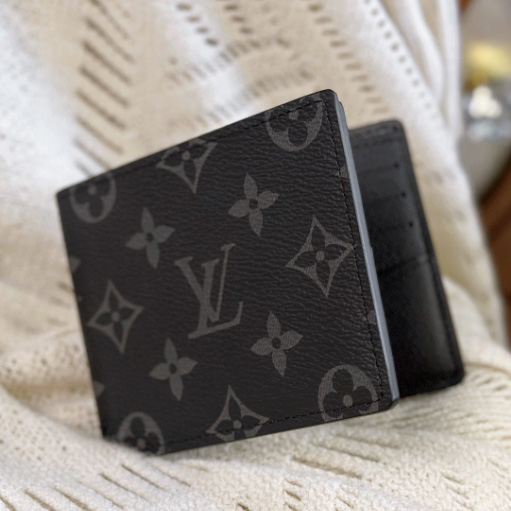 Louis Vuitton Marco Wallet  M62545 - DopestKickz