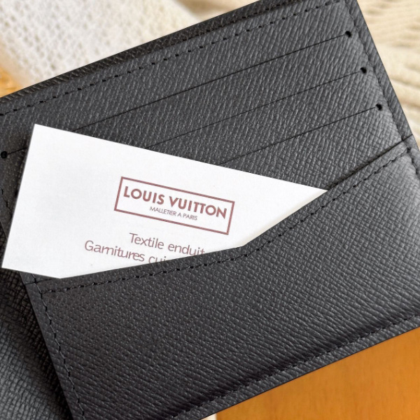 Louis Vuitton Marco Wallet  M62545 - DopestKickz