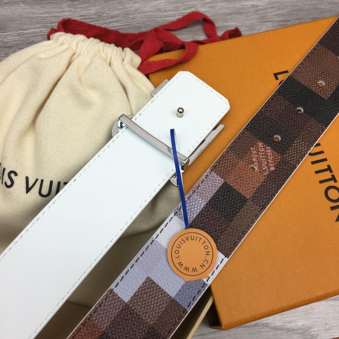 Louis Vuitton LV Initiales 40mm Reversible Belt - DopestKickz
