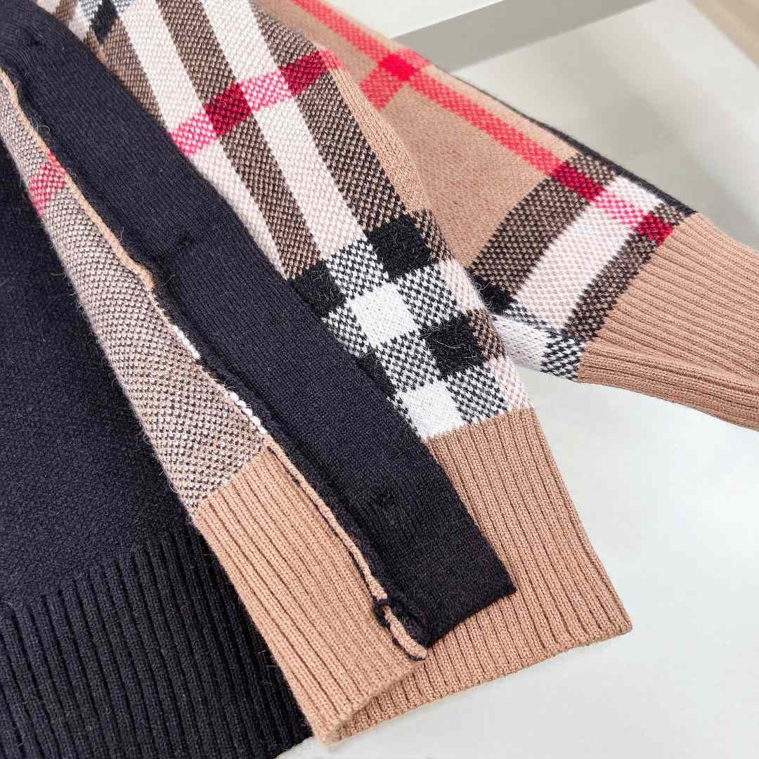 Burberry Kid's Cardigan - DopestKickz