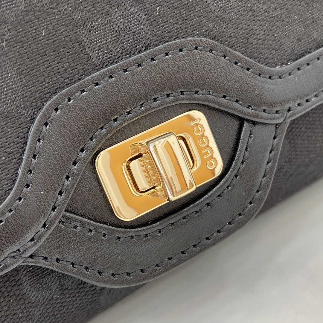 Gucci Luce Small Shoulder Bag - DopestKickz